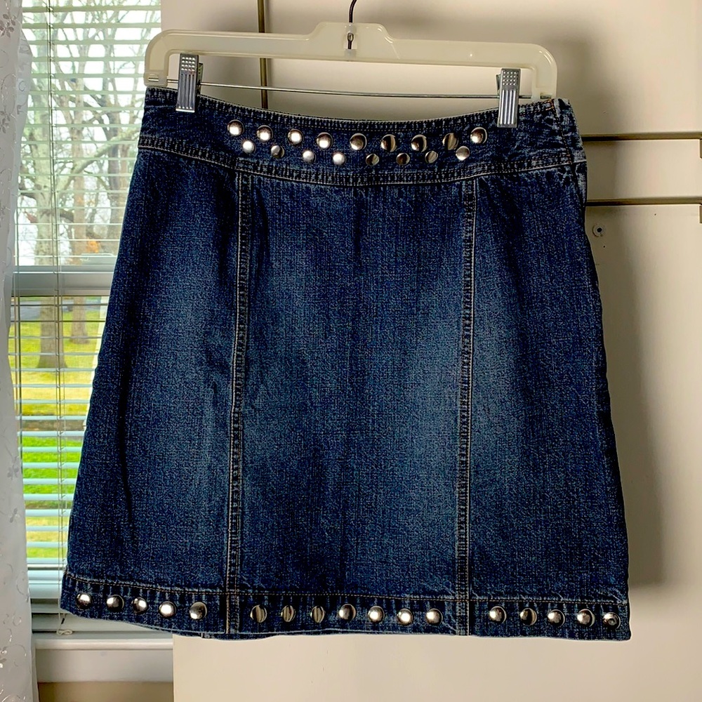 London Chic Vibe - Studs and Denim!